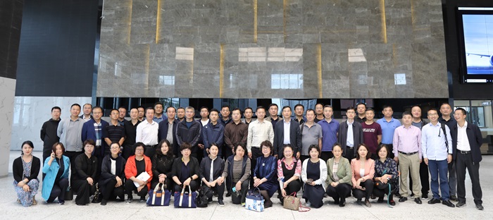 沈陽(yáng)市委黨校學(xué)員蒞臨沈陽(yáng)航空產(chǎn)業(yè)園參觀(guān)調(diào)研